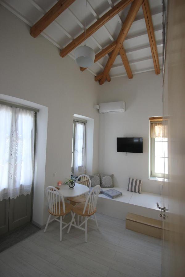 L Anima Boutique Suites Скиатос Экстерьер фото