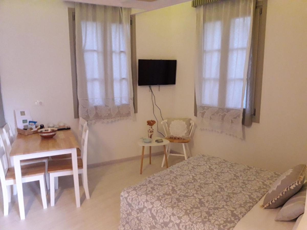 L Anima Boutique Suites Скиатос Экстерьер фото